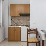 Alicia 4*