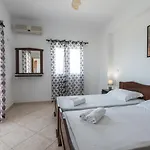 Alicia 4* Fársa